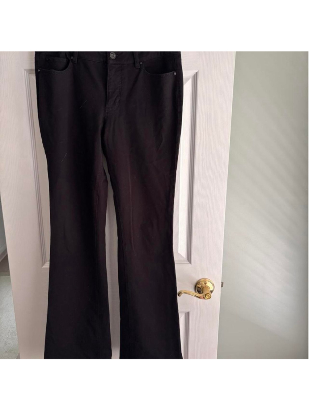 White House Black Market Jeans Sz 6R Black High Rise Skinny Flare Classic


Thes